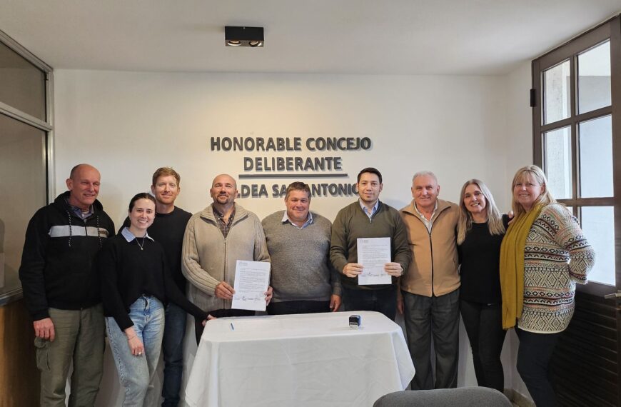 Nuevo Tanque de Agua para Aldea San Antonio