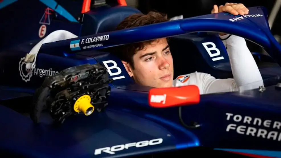 Franco Colapinto brilla en Singapur
