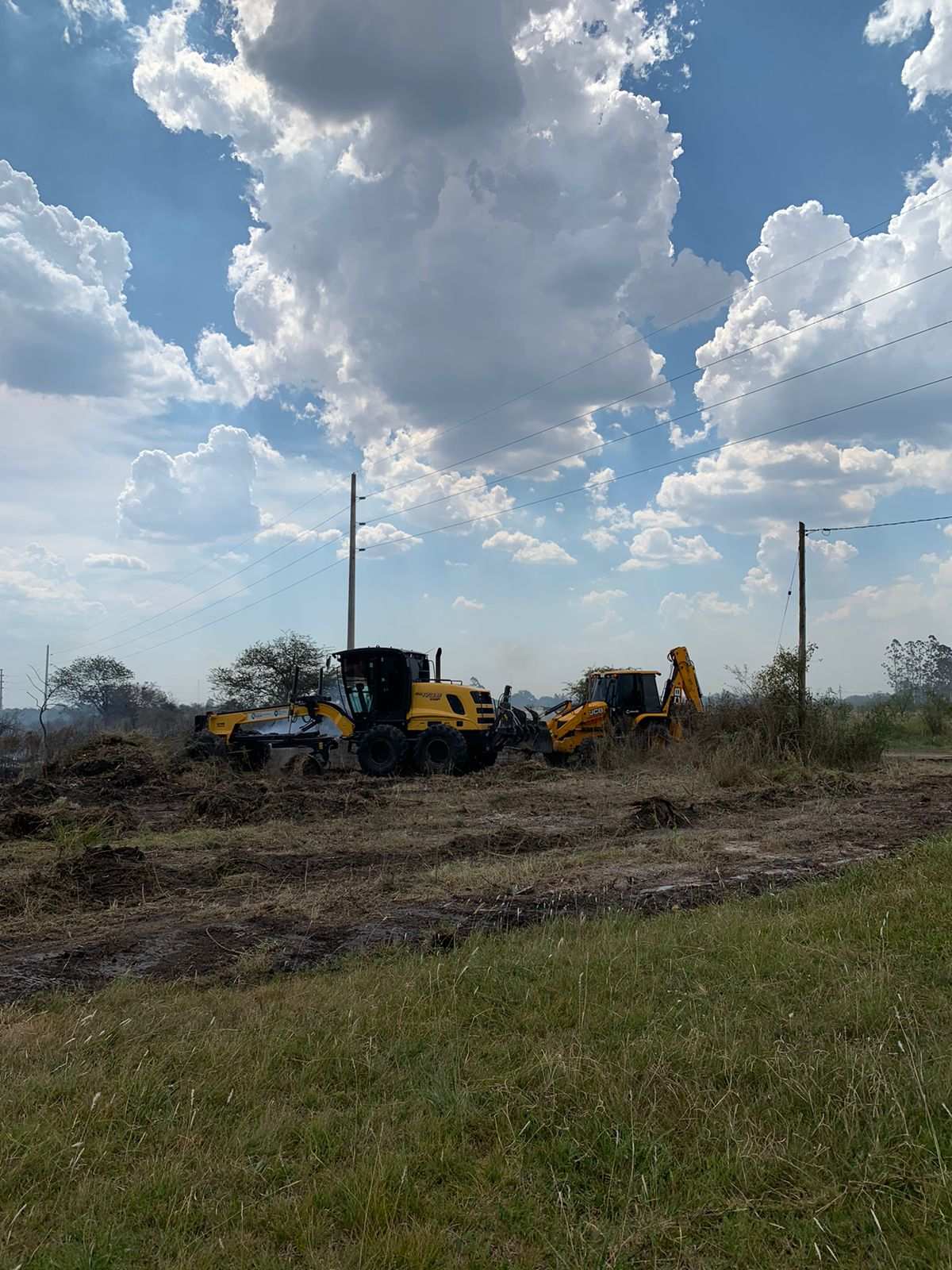 Intendente Damián Arévalo lidera esfuerzos para controlar incendios en San José de Feliciano
