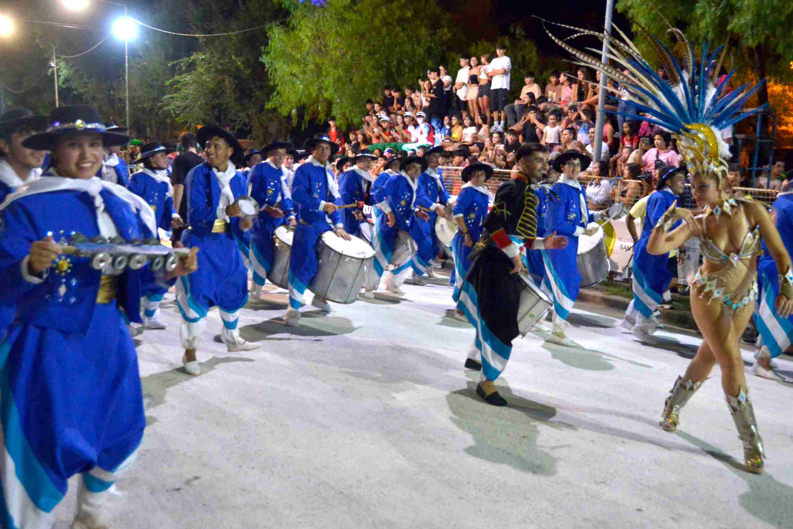 Nogoyá vivió otra noche de carnaval edición 2025