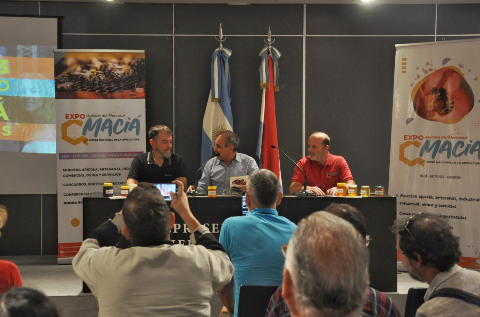 La 28° Fiesta Nacional de la Apicultura y Expo Apícola del Mercosur se presentó en la Casa de Entre Ríos