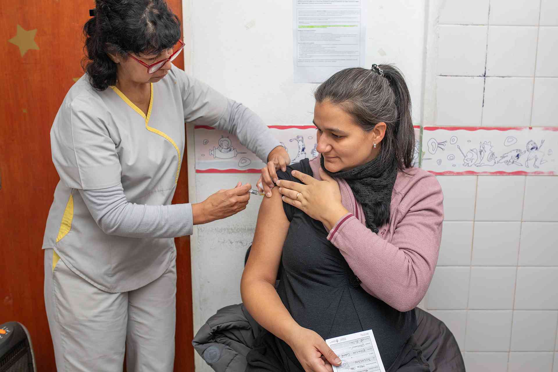 Extienden por todo el mes de septiembre la vacunación contra el Virus Sincicial Respiratorio en Entre Ríos
