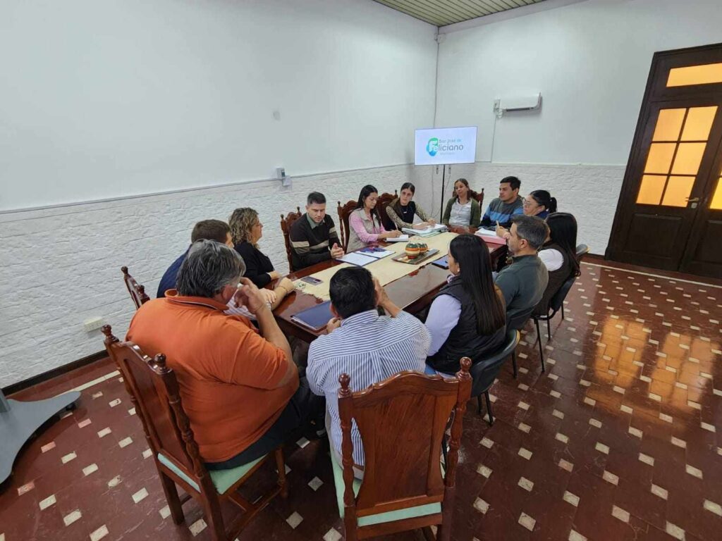 En Feliciano dan muestras de diálogo y consenso político