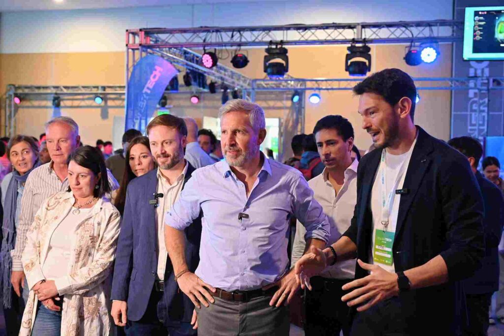 Frigerio resaltó en Concordia la importancia de impulsar la economía del conocimiento en la provincia