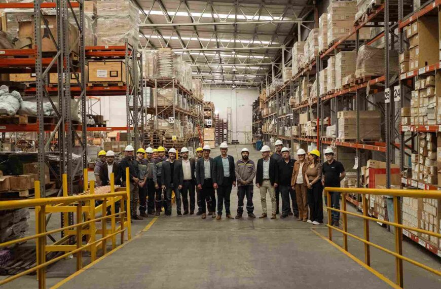 El gobernador acompañó la firma de convenios para modernizar el alumbrado público en municipios entrerrianos