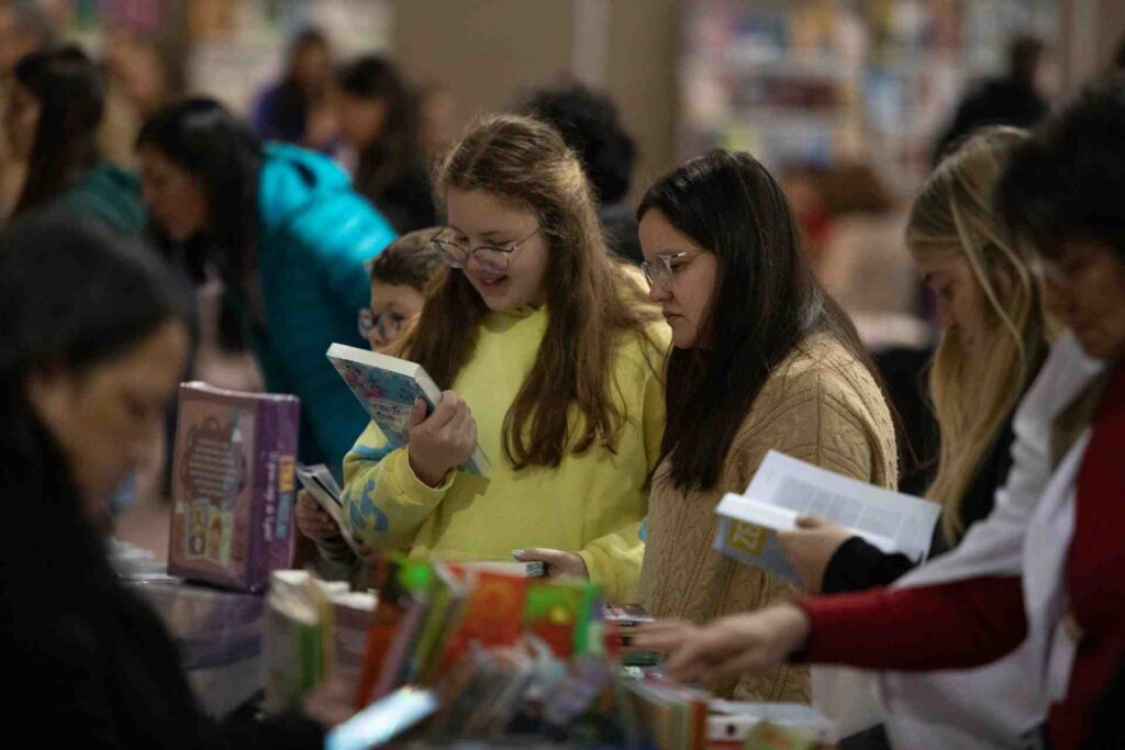 Más de 20.000 personas disfrutaron la primera Feria Provincial del Libro