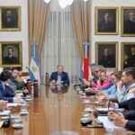 Obras viales, viviendas y conectividad escolar fueron los temas de la reunión de gabinete provincial