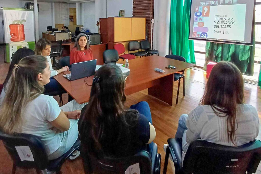 Equipos de salud se capacitaron sobre el impacto de las tecnologías en el bienestar de infancias y adolescencias