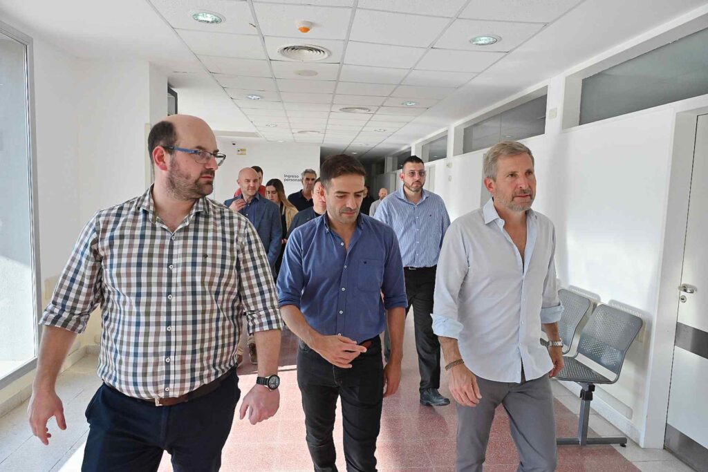 Frigerio visitó el Hospital de la Baxada y destacó el avance hacia su plena operatividad