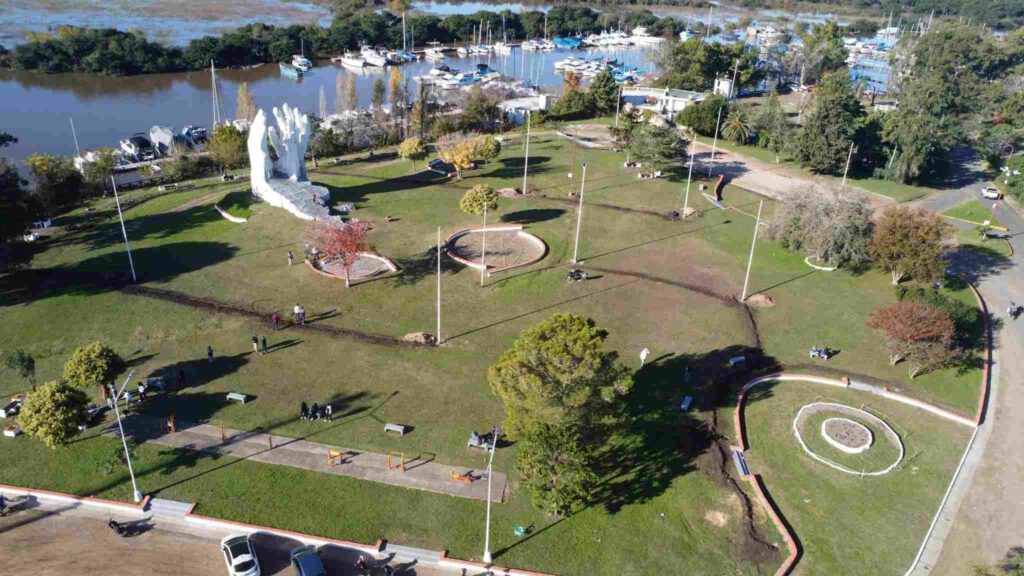 Concepción del Uruguay mejora sus espacios públicos con nuevas obras sanitarias