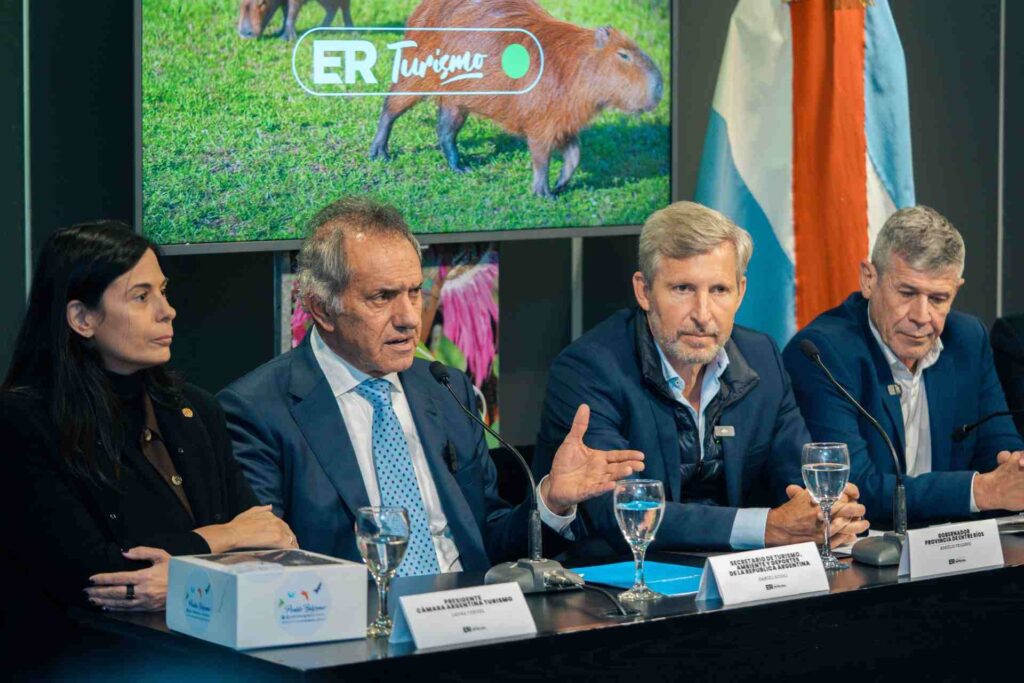 Scioli llega a Paraná para reunirse con el sector turístico entrerriano