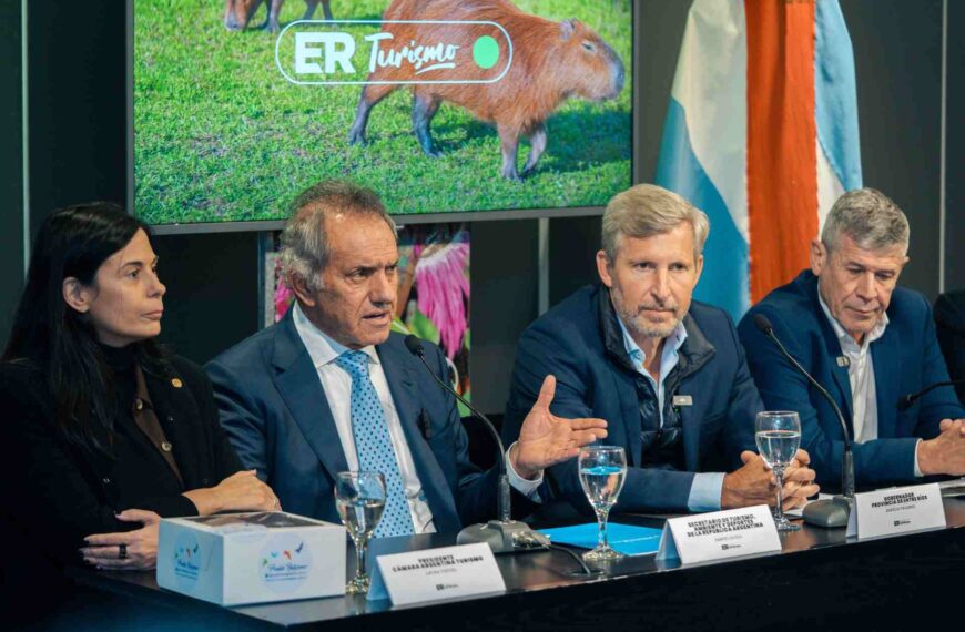 Scioli llega a Paraná para reunirse con el sector turístico entrerriano