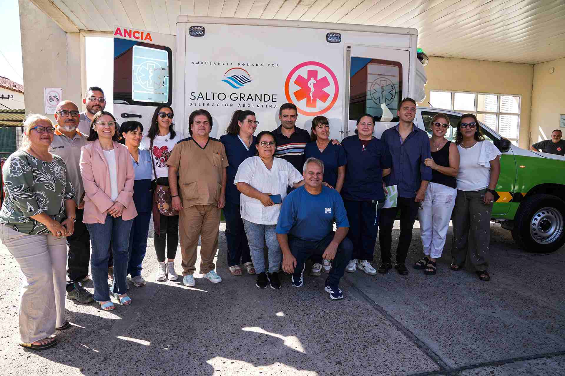 La provincia entregó una ambulancia de mediana complejidad en Victoria