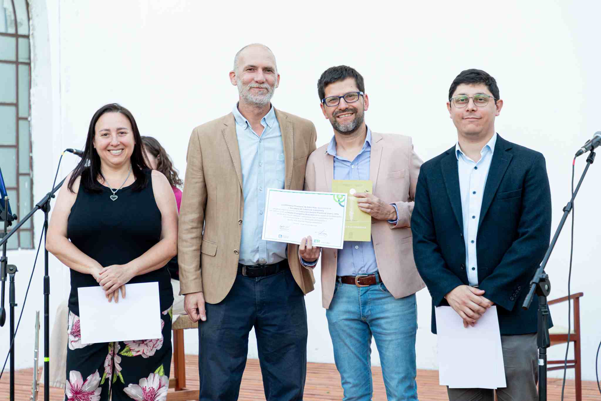 La Biblioteca Provincial celebró sus 51 años con premios literarios y la recuperación de su patio-jardín