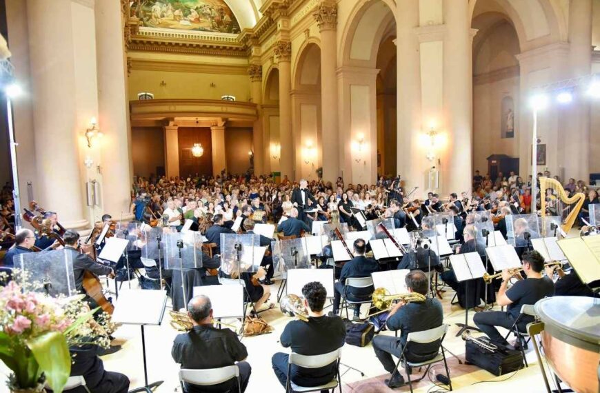 Concepción del Uruguay vibró al ritmo de Strauss con la Sinfónica de Entre Ríos en la Basílica Inmaculada Concepción
