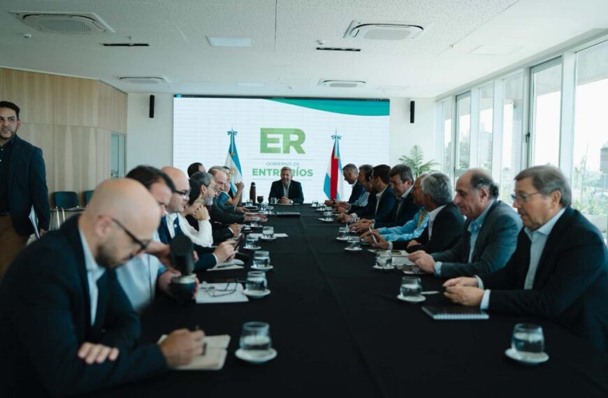 Frigerio encabezó una nueva reunión de gabinete con eje en la gestión y la articulación público-privada