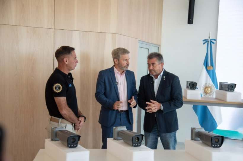 La provincia incorporó nuevas cámaras lectoras de patentes para reforzar la seguridad