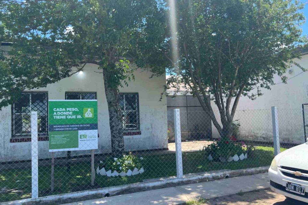 Ejecutan trabajos de infraestructura escolar en San Jaime de la Frontera