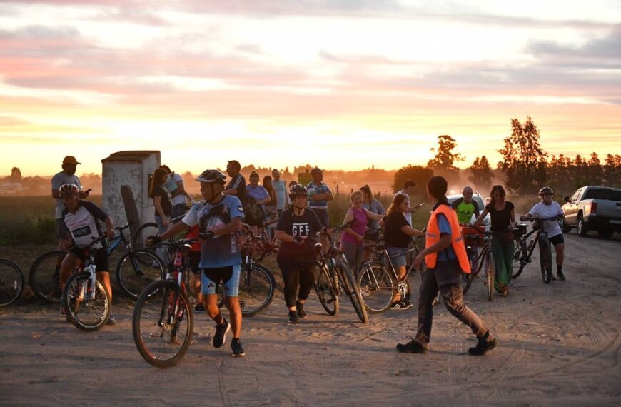 San José celebró La Noche de los Museos con una bicicleteada por las Cuatro Cruces