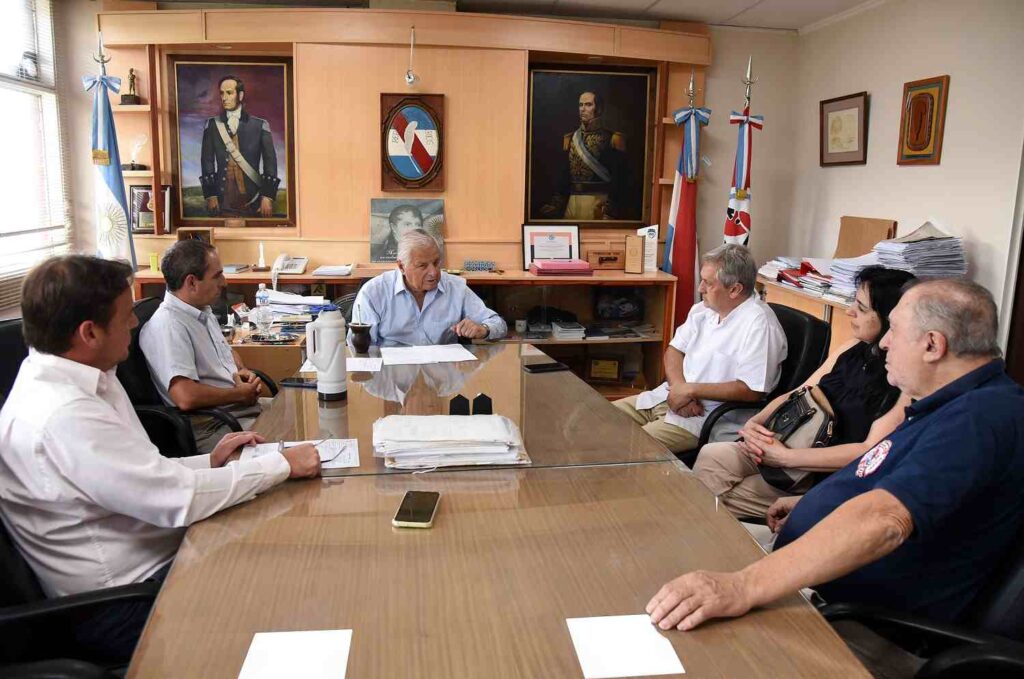 Concepción del Uruguay entregó nuevos aportes al Hospital, Bomberos y Policía