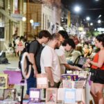 Concepción del Uruguay celebró la edición navideña de La Noche de las Librerías