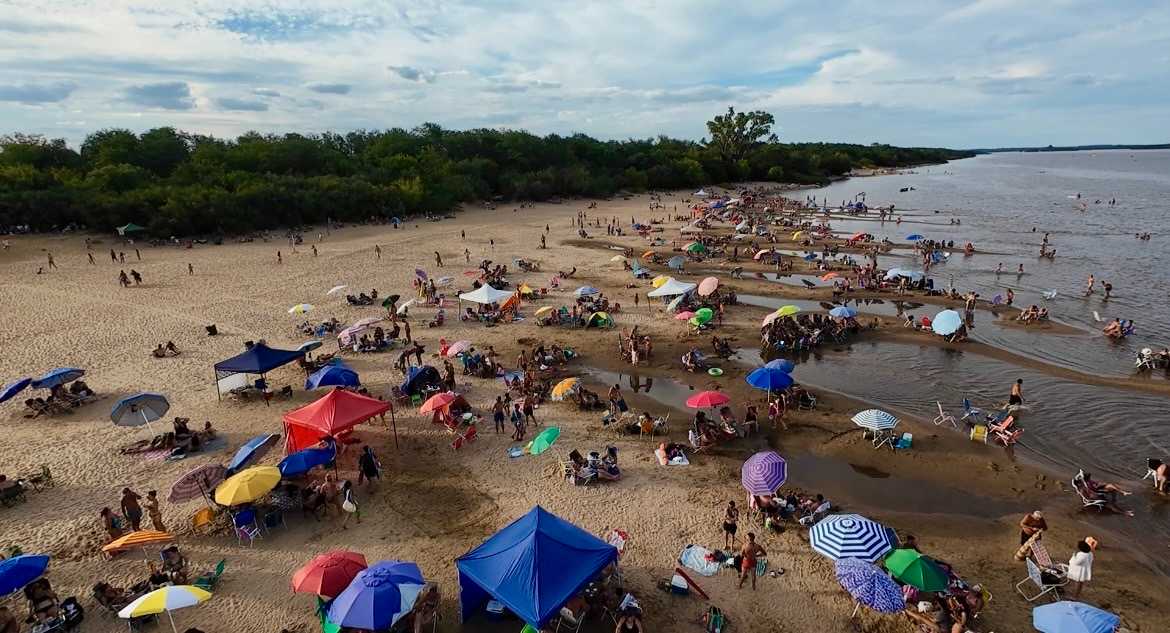 Fin de semana récord en las playas uruguayenses