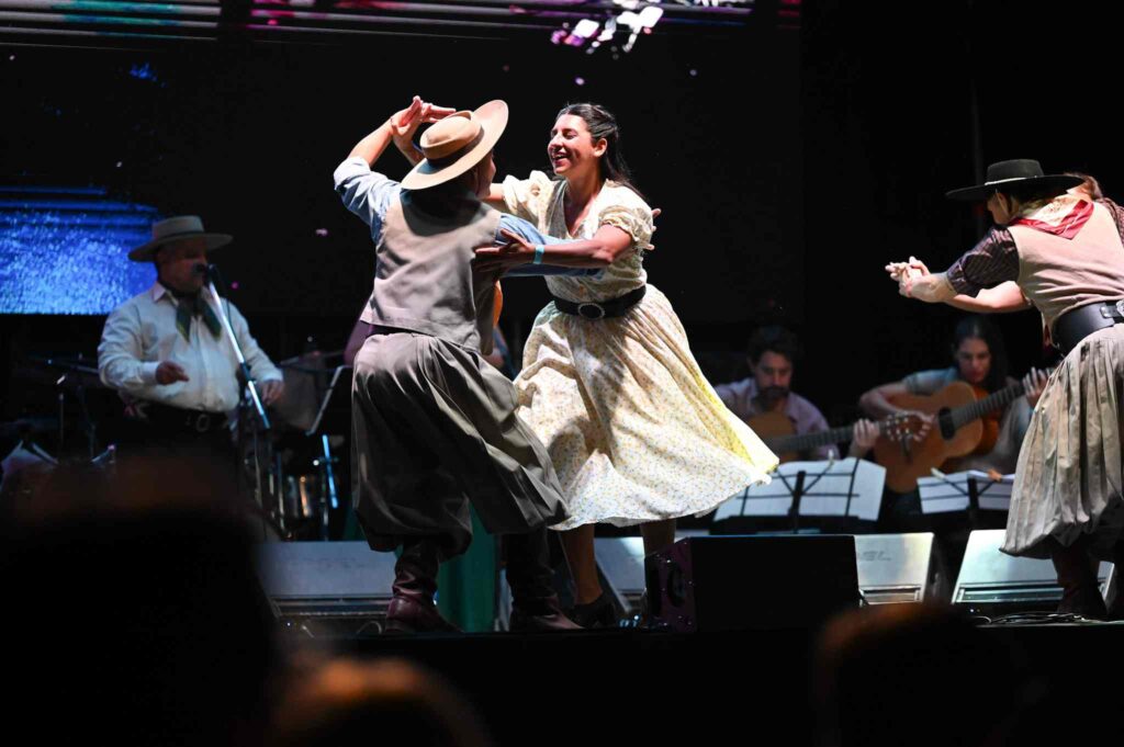 Diputados acompañaron la conmemoración por el 174º aniversario de la Batalla de Caseros en el Palacio San José