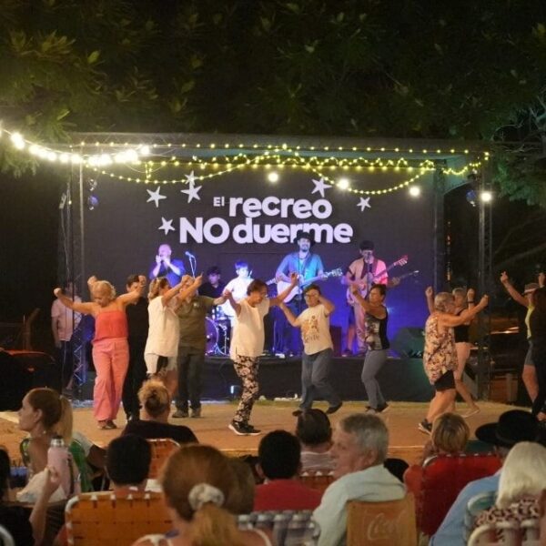 El Recreo No Duerme: encuentros, sabores y música en San José