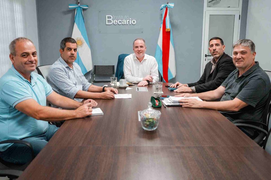 Destacan el alcance e importancia del transporte escolar rural para más de 10.000 estudiantes de la provincia