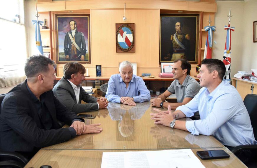 Lauritto se reunió con intendentes del Departamento Uruguay para analizar la situación social y económica