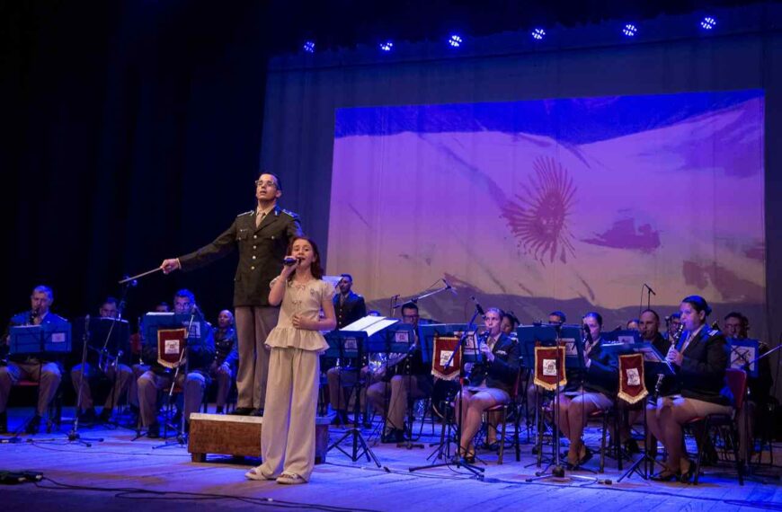  Con una emotiva Gala Musical, Paraná conmemoró los 44 años de la Guerra de Malvinas 