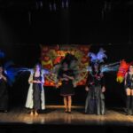 Maciá abrió la temporada teatral 2026 con “El Club de las Bataclanas”