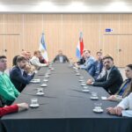 El gobernador abordó con intendentes del área metropolitana el desarrollo del proyecto del parque ambiental