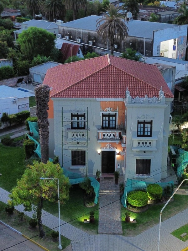 San José de Feliciano mejora la fachada del Municipio para conservar el patrimonio local