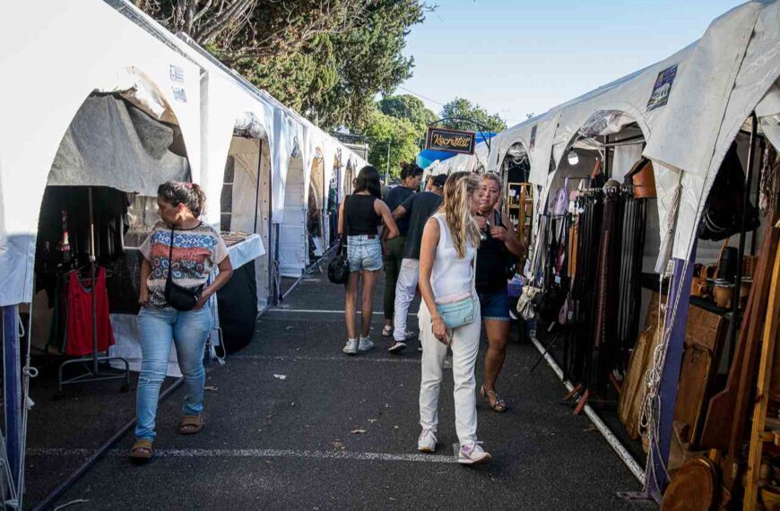 Paraná palpita la Semana Santa: abrió la feria de emprendedores y gastronomía en la costanera
