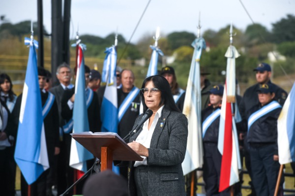 Aluani celebró el 25 de mayo junto a la comunidad de Diamante