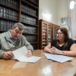 El gobierno provincial firmó el contrato para la construcción de 15 viviendas en San Jaime de la Frontera