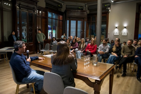 El Municipio acompañó la presentación oficial de la revista paranaense Cicatriz