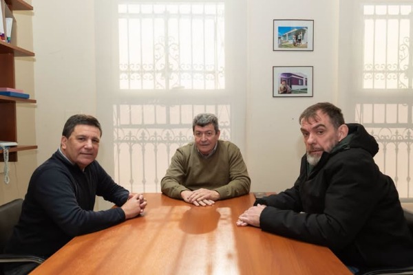 Maciá avanza en política habitacional: reunión con el IAPV para ejecutar 20 viviendas