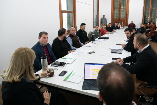  El órgano de control y monitoreo del transporte público de Paraná se reunió para evaluar el desempeño del sistema