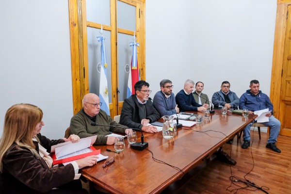 Reforma previsional: expusieron gremios municipales y representantes de jubilados