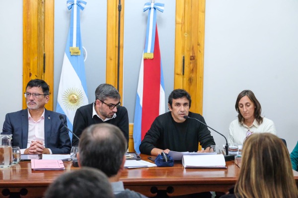Gremios docentes participaron del debate por la Reforma Previsional