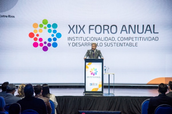 Frigerio abrió la XIX Reunión del CEER en Paraná