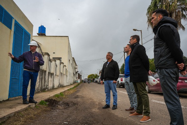 Enersa supervisó obras eléctricas y entregó aportes a instituciones de Victoria