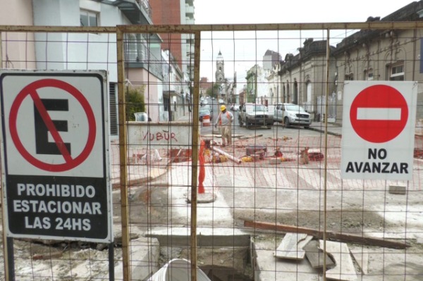 El Municipio de Paraná pidió a la provincia acortar plazos para la culminación de la obra de desagües que afecta el tránsito en el centro