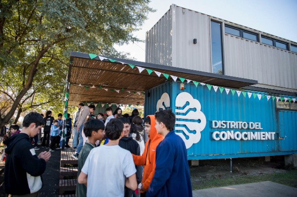 Más de 200 niños y adolescentes participaron de la primera etapa del Club Tech 2026