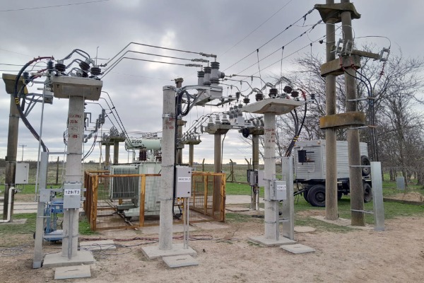 Enersa mejora el abastecimiento eléctrico en la zona rural de Gualeguay