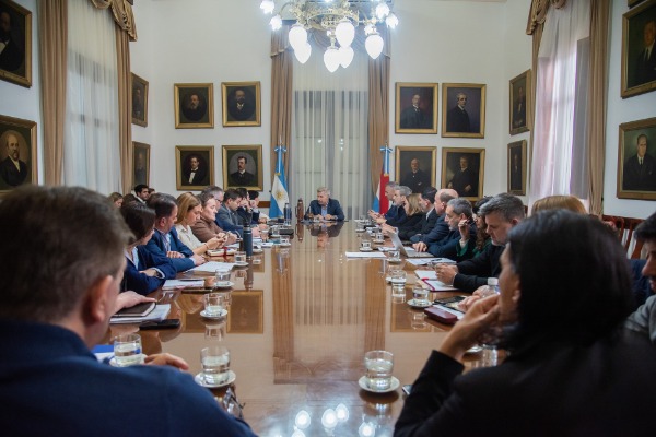 Se abordaron en reunión de gabinete acciones para la contingencia climática y el saneamiento de las cuentas previsionales
