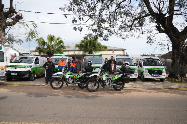 La provincia incorporó seis ambulancias y dos motos para reforzar la atención de emergencias en el noreste provincial