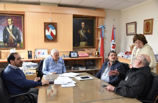La Municipalidad de Concepción del Uruguay aportó a la EET N°3 para su participación en el Desafío ECO YPF